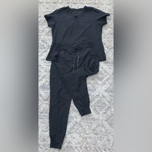 Med Couture Scrub Top & Scrub Joggers